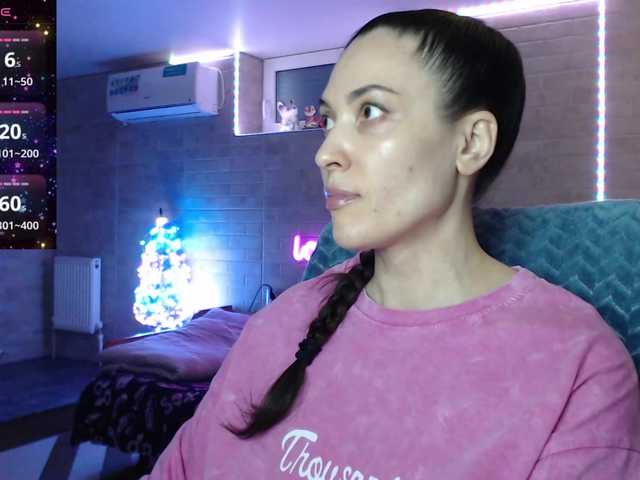 Marina4Love's BongaCams show and profile