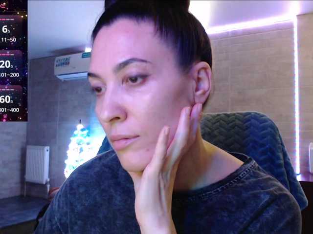 Marina4Love's BongaCams show and profile