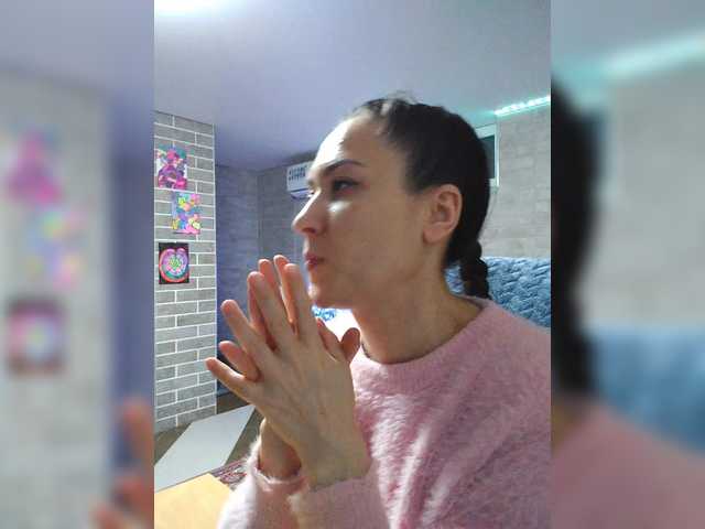 Marina4Love's BongaCams show and profile