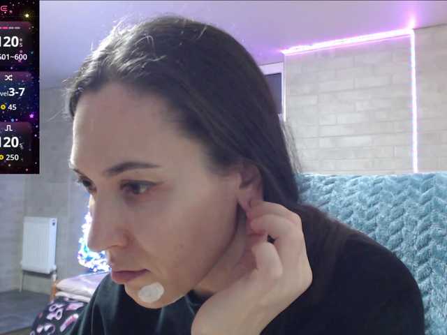Marina4Love's BongaCams show and profile