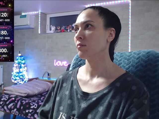 Marina4Love's BongaCams show and profile