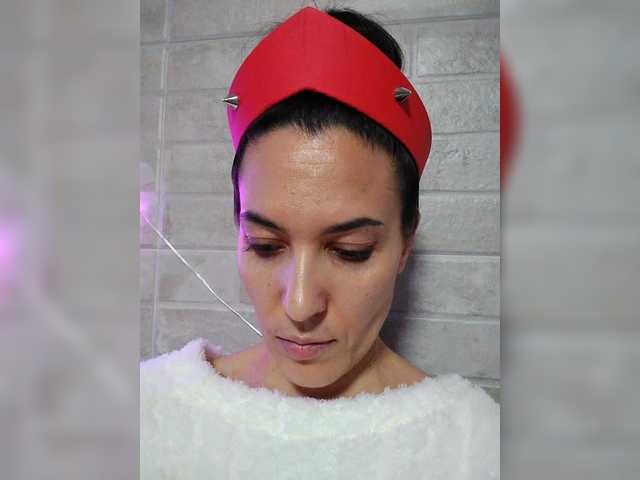 Marina4Love's BongaCams show and profile