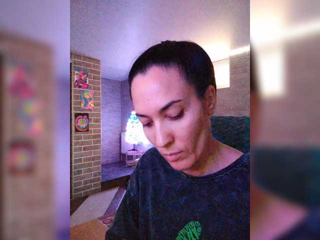 Marina4Love's BongaCams show and profile