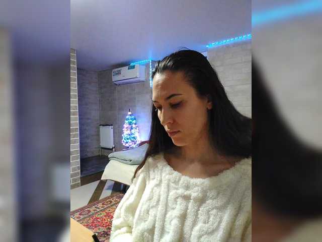 Marina4Love's BongaCams show and profile