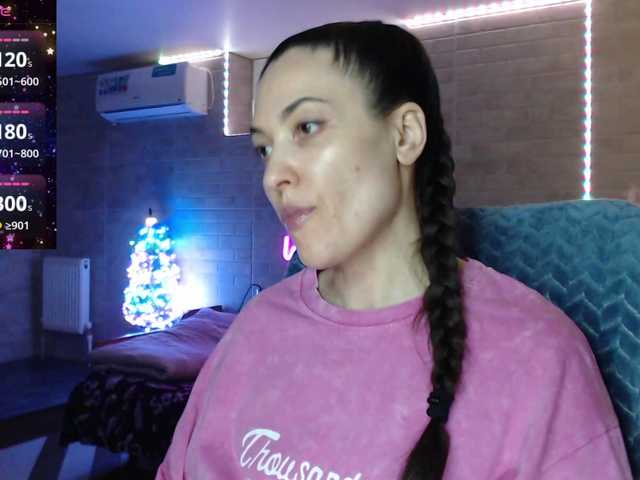 Marina4Love's BongaCams show and profile