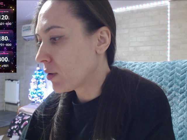 Marina4Love's BongaCams show and profile