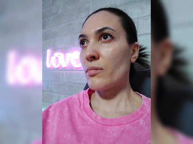 Marina4Love's BongaCams show and profile