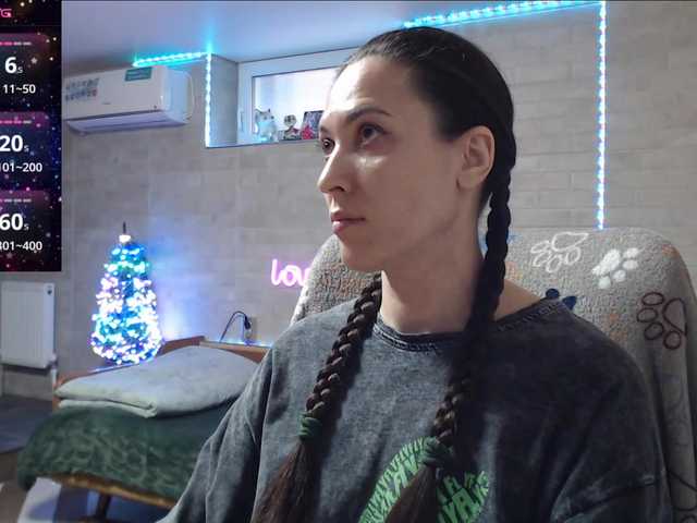 Marina4Love's BongaCams show and profile