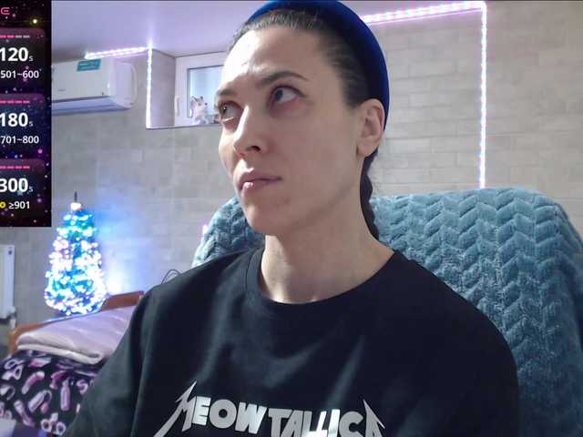 Marina4Love's BongaCams show and profile