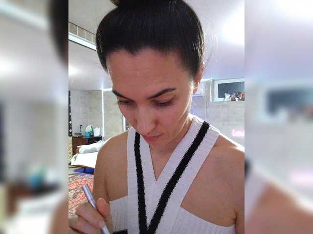 Marina4Love's BongaCams show and profile