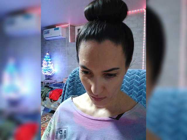 Marina4Love's BongaCams show and profile