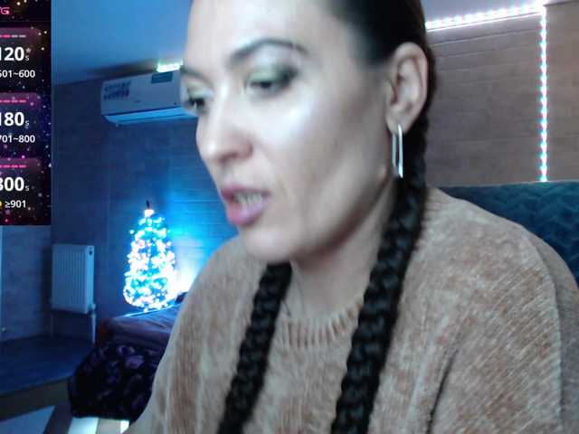 Marina4Love's BongaCams show and profile