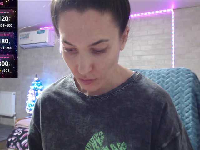 Marina4Love's BongaCams show and profile