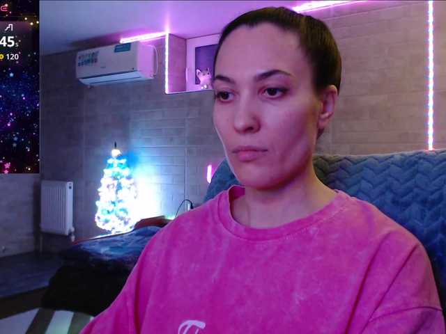 Marina4Love's BongaCams show and profile