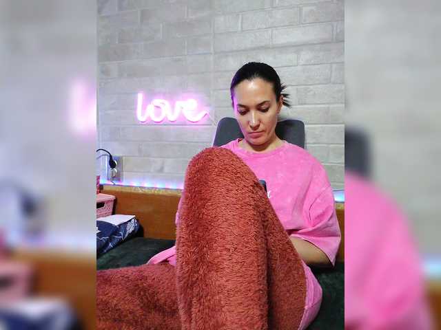 Marina4Love's BongaCams show and profile