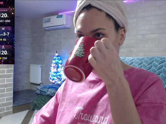 Marina4Love's BongaCams show and profile