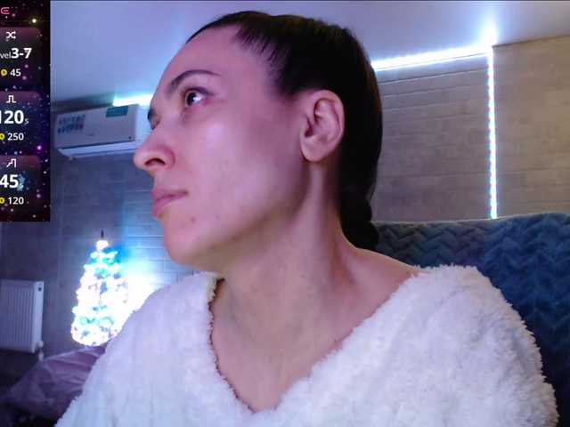 Marina4Love's BongaCams show and profile