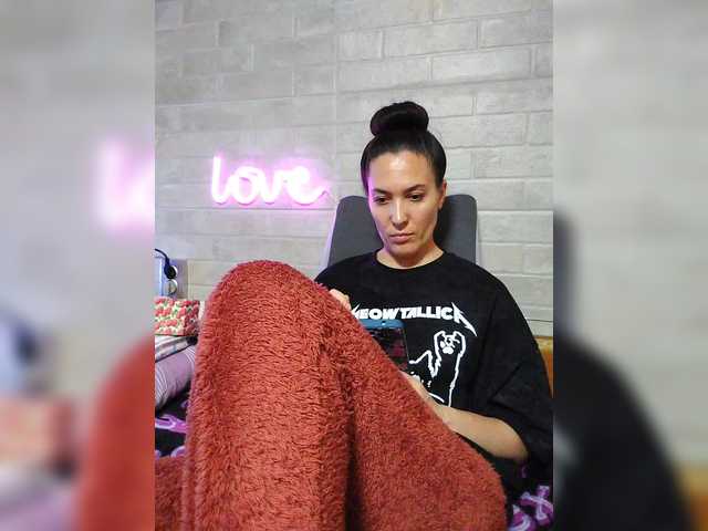 Marina4Love's BongaCams show and profile