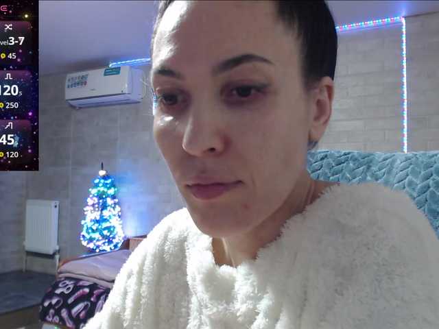 Marina4Love's BongaCams show and profile