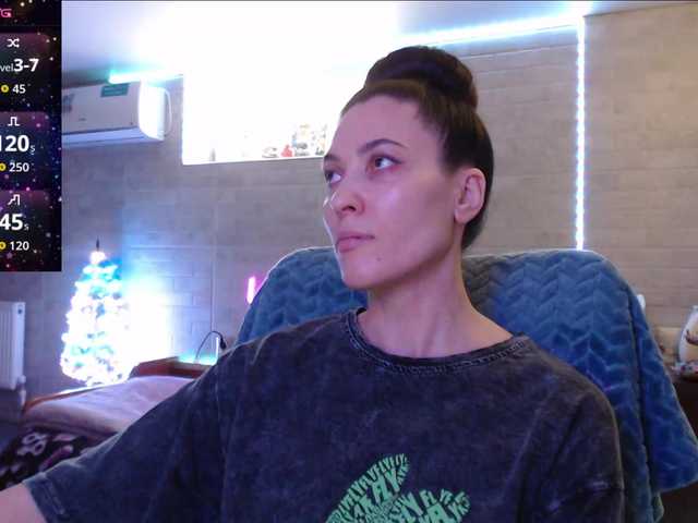 Marina4Love's BongaCams show and profile