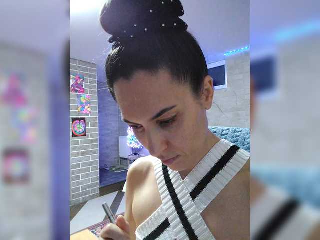 Marina4Love's BongaCams show and profile
