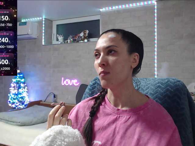 Marina4Love's BongaCams show and profile