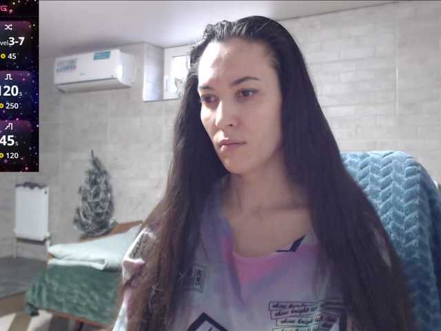 Marina4Love's BongaCams show and profile