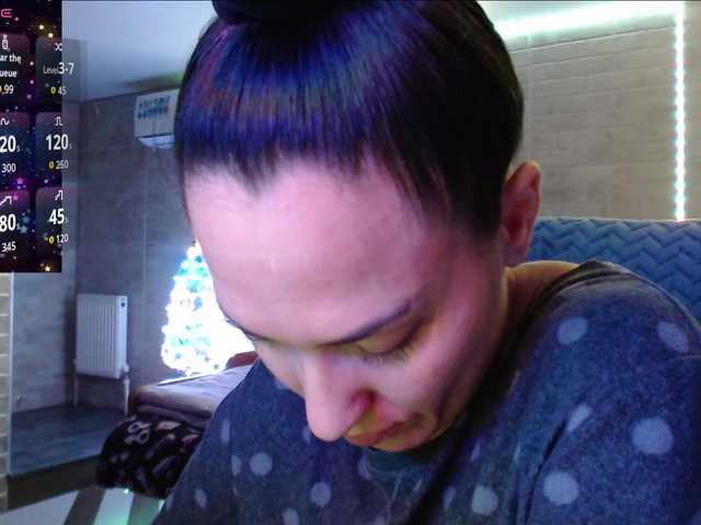 Marina4Love's BongaCams show and profile