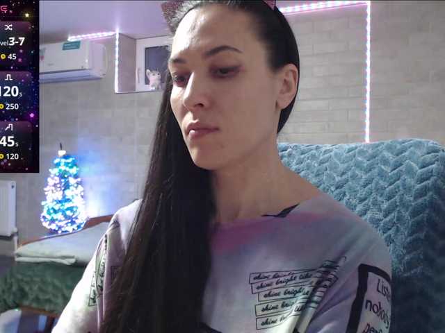 Marina4Love's BongaCams show and profile