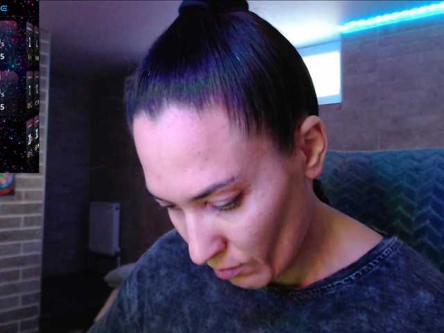 Marina4Love's BongaCams show and profile