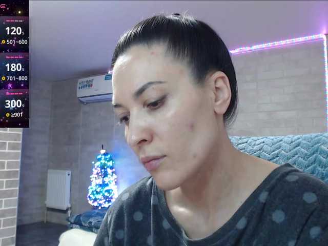 Marina4Love's BongaCams show and profile