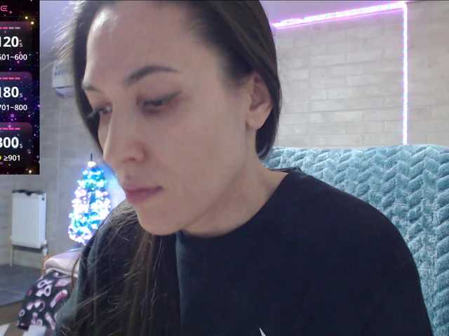 Marina4Love's BongaCams show and profile