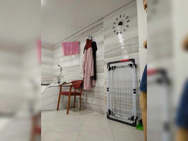 Marina4Love's BongaCams show and profile