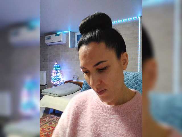 Marina4Love's BongaCams show and profile