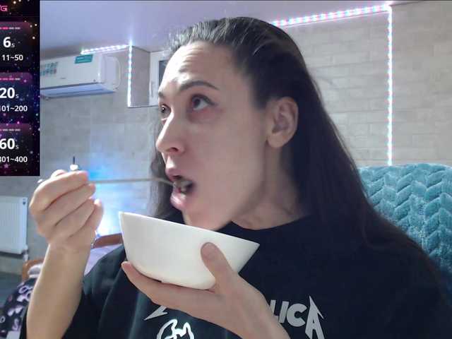 Marina4Love's BongaCams show and profile