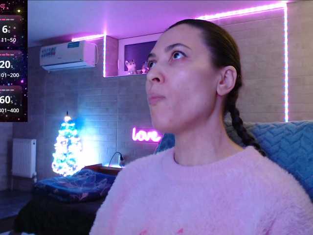 Marina4Love's BongaCams show and profile