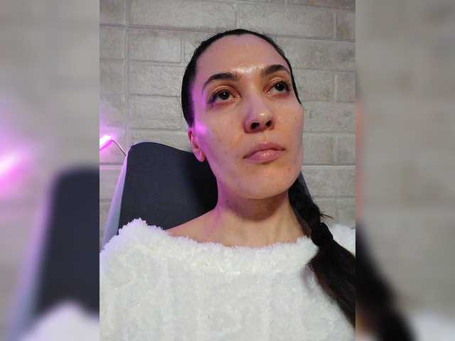 Marina4Love's BongaCams show and profile