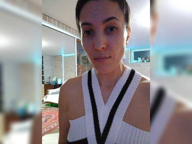 Marina4Love's BongaCams show and profile