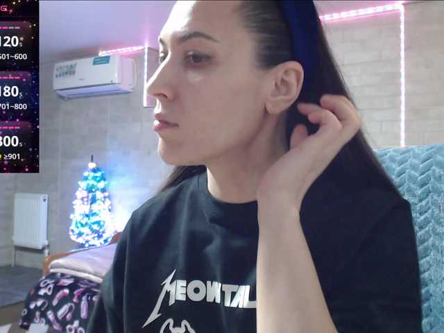 Marina4Love's BongaCams show and profile
