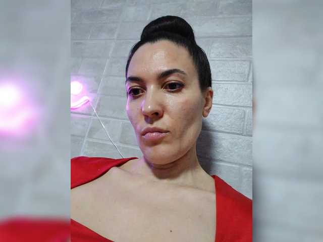 Marina4Love's BongaCams show and profile