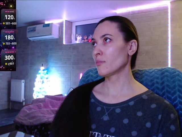 Marina4Love's BongaCams show and profile