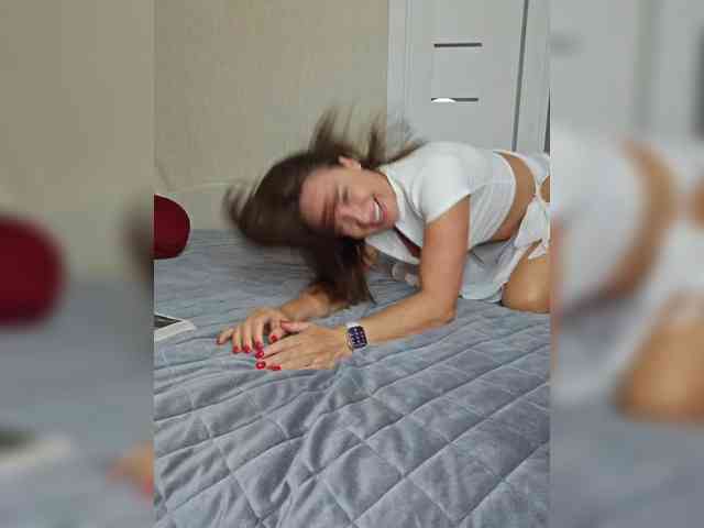 Miss_Stella webcam