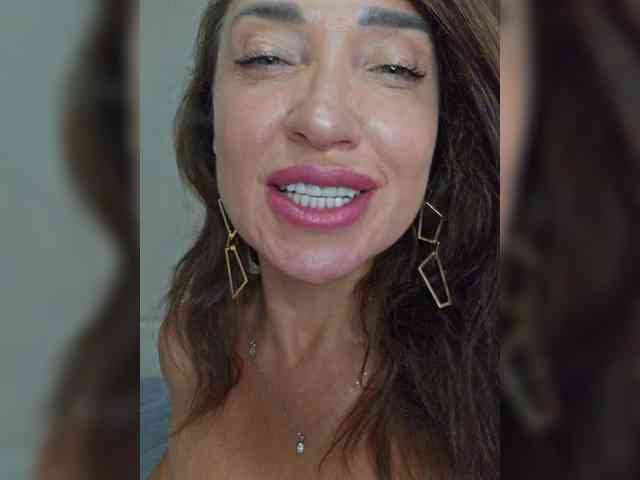 Miss_Stella webcam