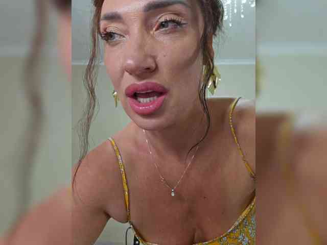 Miss_Stella webcam