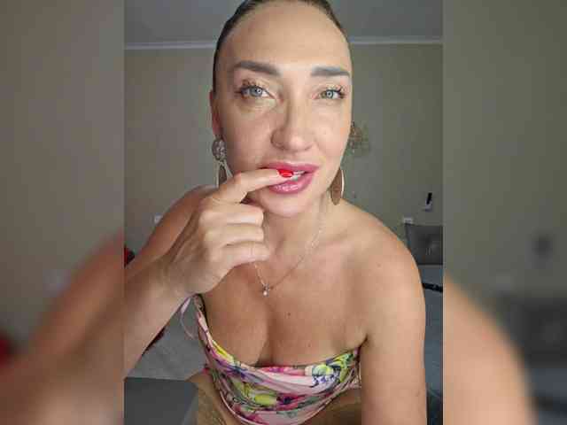 Miss_Stella webcam