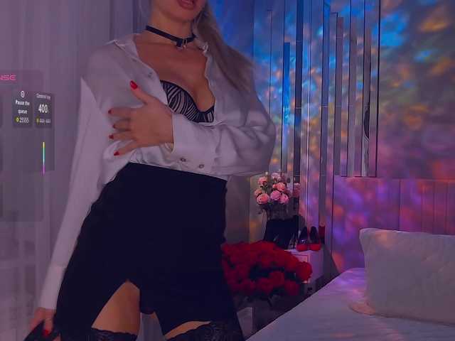 Marisa12 from BongaCams