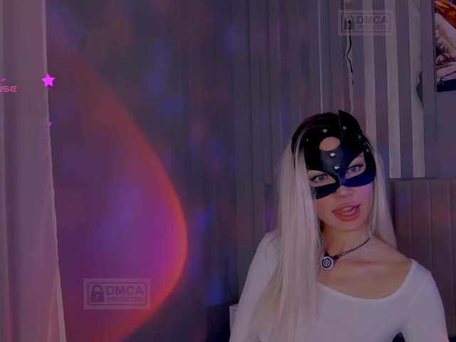 Marisa12's BongaCams show and profile