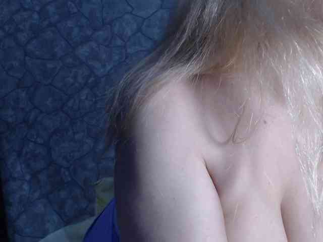 DIRTY-WH0RE webcam