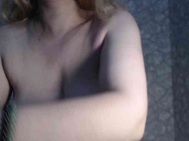 DirtyNymphoBytch webcam