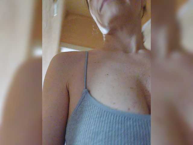 Kissaam's BongaCams show and profile